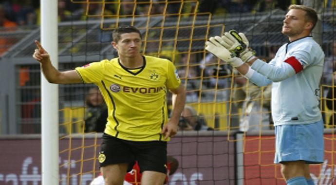 Bundesliga'da Borussia Dortmund zirveyi kaptırmadı