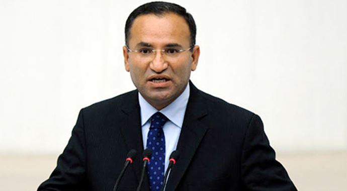 Bekir Bozdağ, 'Alevi açılımı devam edecek'