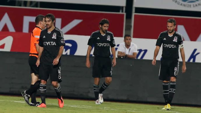 Beşiktaş mağlup oldu, Twitter yıkıldı Beşiktaş mağlup oldu, Twitter yıkıldı