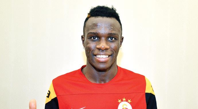 Bruma on bire, Chedjou tribüne Bruma on bire, Chedjou tribüne