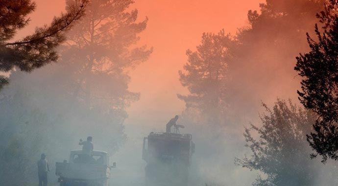 Antalya'nın ciğerleri yanıyor Antalya'nın ciğerleri yanıyor