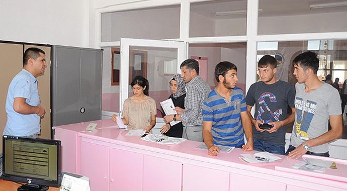 Üniversitelere kayıtlarda yarın son gün Üniversitelere kayıtlarda yarın son gün