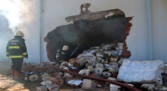 Kahramanmaraş&#039;ta tektil fabrikasında yangın