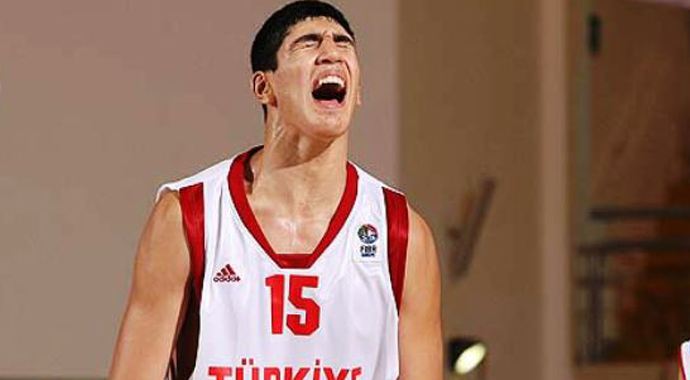 Enes Kanter'inn tweeti tepki topladı Enes Kanter'inn tweeti tepki topladı