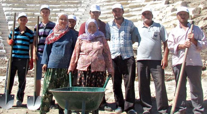 Geçmişin kalıntısıyla geleceklerini kuruyorlar