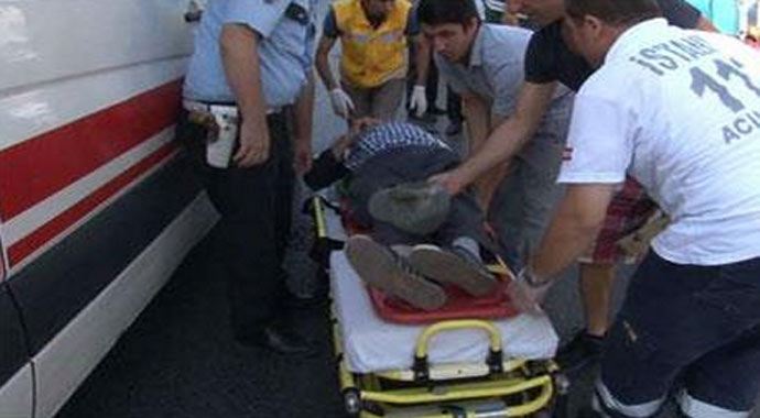 Yaya geçidini kullanmayan görme engelli vatandaşa taksi çarptı Yaya geçidini kullanmayan görme engelli vatandaşa taksi çarptı