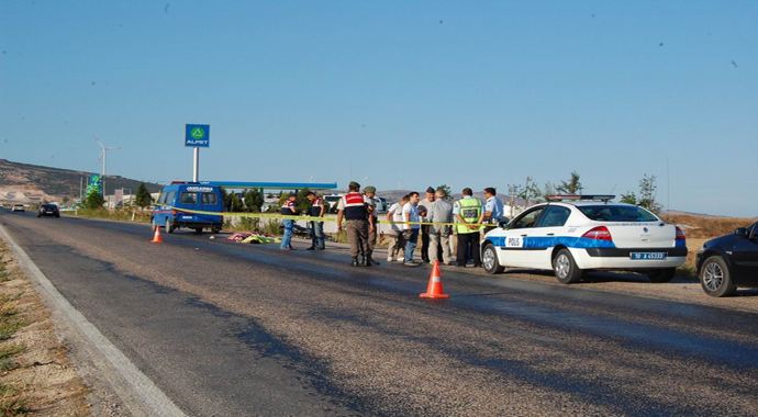 Bandırma'da trafik kazası, 2 ölü Bandırma'da trafik kazası, 2 ölü