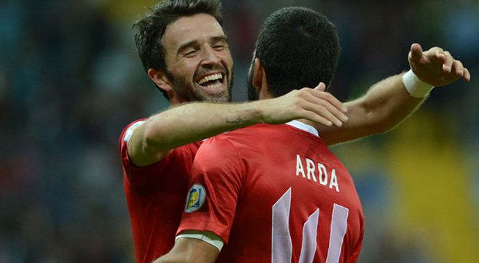 Arda Turan ve Gökhan Gönül kafilede