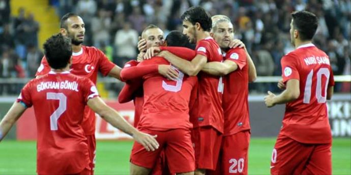 Milli Takım Romanya maçıyla nefes almak istiyor Milli Takım Romanya maçıyla nefes almak istiyor