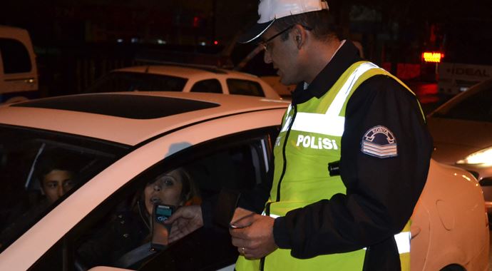 İstanbul'da yılın ilk cezası 727 TL İstanbul'da yılın ilk cezası 727 TL