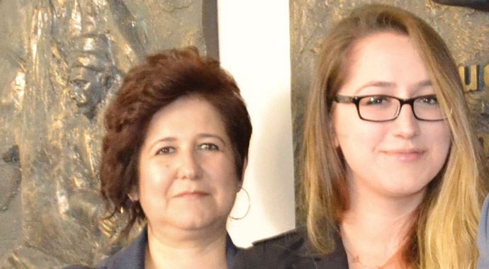 Annesi gözleri önünde can verdi Annesi gözleri önünde can verdi