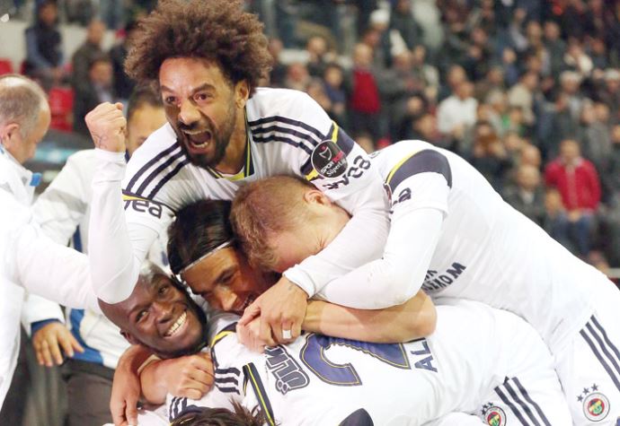Fener korku saldı!
