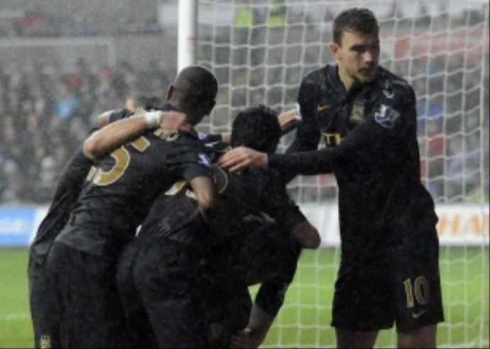 Manchester City yeni yıla 3 puanla girdi