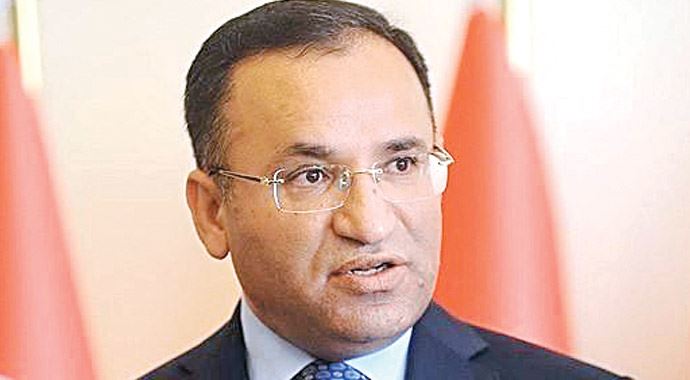 Bakan Bozdağ'dan Öz'e: Şov yapma