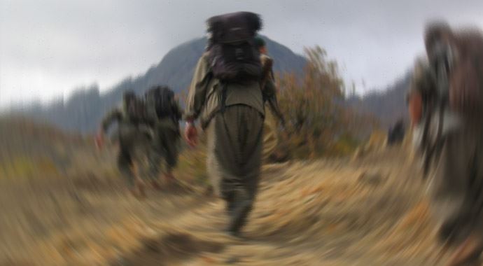 Sandık timleri dağdan iniyor Sandık timleri dağdan iniyor