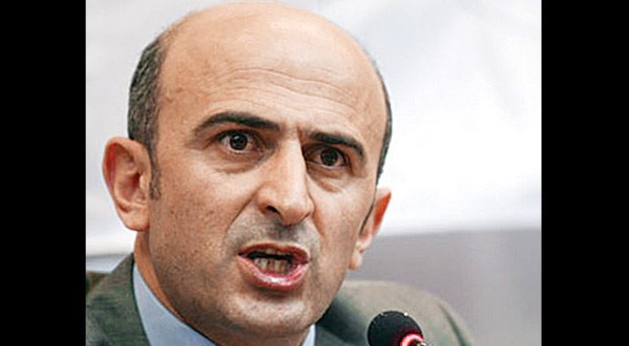 Eminağaoğlu'na vekillerden tepki: Çık dışarı provokatör! Eminağaoğlu'na vekillerden tepki: Çık dışarı provokatör!