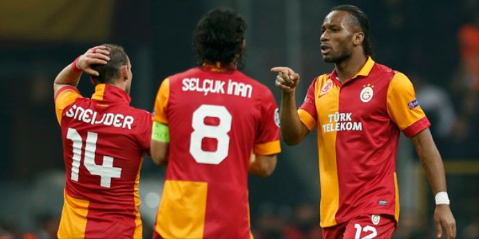 Drogba: "Sneijder sürekli bağırıyordu, beni öldürecekti" Drogba: "Sneijder sürekli bağırıyordu, beni öldürecekti"