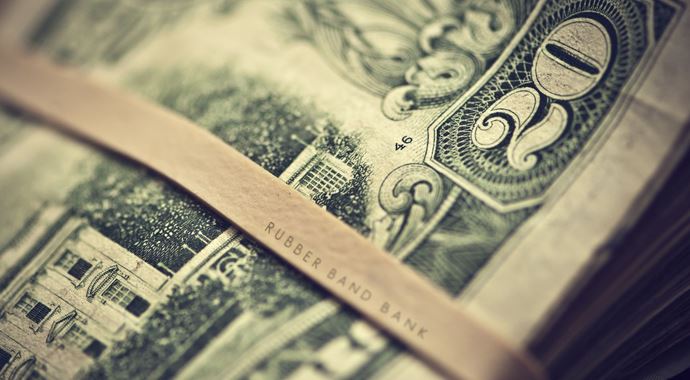 Dolar güne 2,2060 liradan başladı
