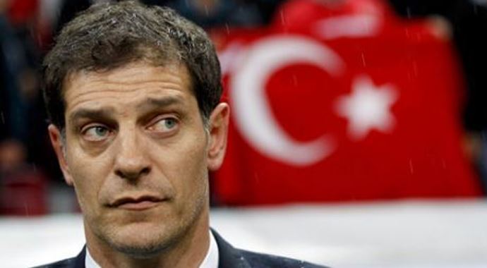 Çarşı'nın eski lideri: "Bize teknik direktör lazım..." Çarşı'nın eski lideri: "Bize teknik direktör lazım..."