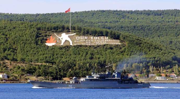 2 Rus savaş gemisi Çanakkale Boğazı'ndan geçti 2 Rus savaş gemisi Çanakkale Boğazı'ndan geçti