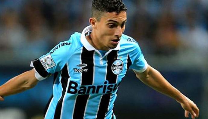 Galatasaray'ın yeni transferi Alex Telles kimdir? Galatasaray'ın yeni transferi Alex Telles kimdir?