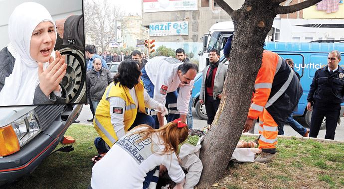 Büşra'nın en zor anı! Annesi az önce yanındaydı Büşra'nın en zor anı! Annesi az önce yanındaydı