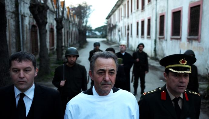 Ben Onu Çok Sevdim, Adnan Menderes&#039;in idam sahnesi ile bitti