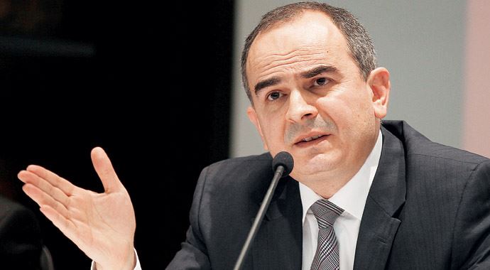 Dolar 2.40&#039;a dayanınca Merkez harekete geçti
