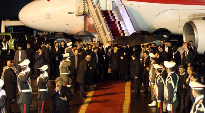 Başbakan Erdoğan askeri törenle karşılandı