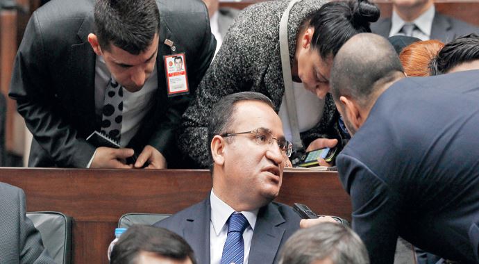 Bekir Bozdağ: HSYK için seçimi beklemeyeceğiz
