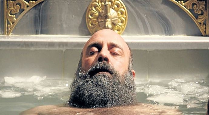 Halit Ergenç buna nasıl dayandı?