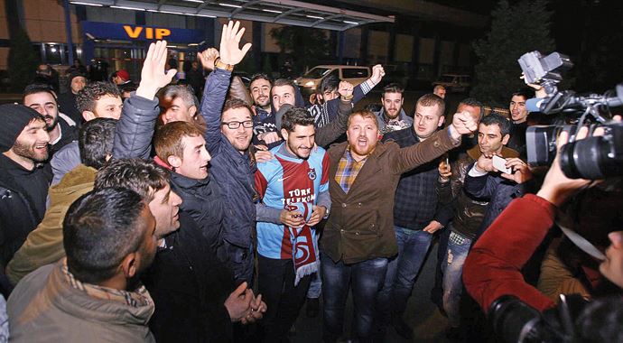 Trabzonspor&#039;da Özer Hurmacı coşkusu