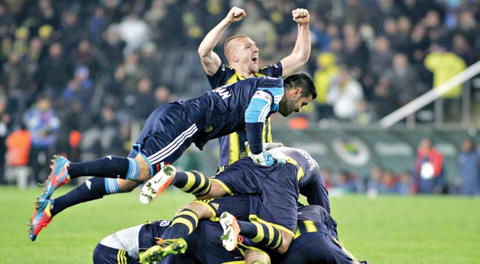 'Beraberliğe bile başkaldırıyoruz, çünkü kupa aşkıyla yanıyoruz' 'Beraberliğe bile başkaldırıyoruz, çünkü kupa aşkıyla yanıyoruz'