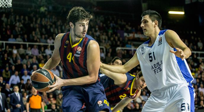 Anadolu Efes, Barcelona'ya direnemdi Anadolu Efes, Barcelona'ya direnemdi