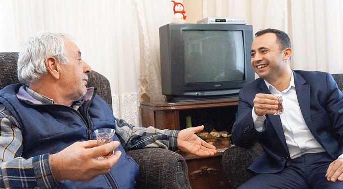 Bakanı tanıyamadım kavga var sandım... Bakanı tanıyamadım kavga var sandım...