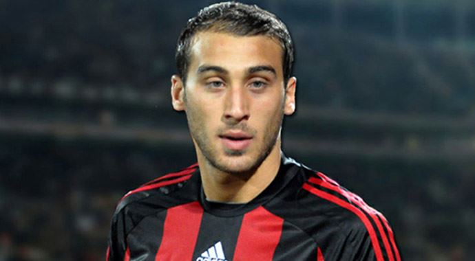 Bursaspor'dan Cenk Tosun atağı Bursaspor'dan Cenk Tosun atağı