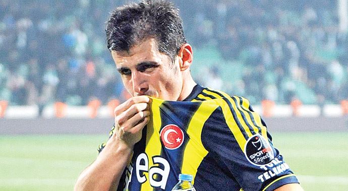 Emre Belözoğlu 11'e dönüyor Emre Belözoğlu 11'e dönüyor