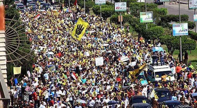 Mısır'da darbe cephesinde bölünme ihtimali Mısır'da darbe cephesinde bölünme ihtimali