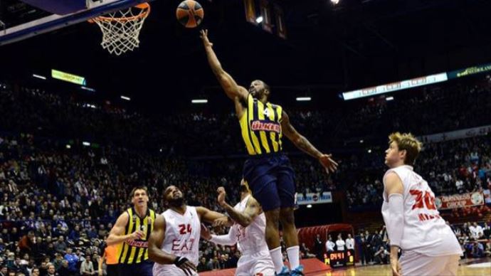 Fenerbahçe Ülker Milano'da boyun eğdi Fenerbahçe Ülker Milano'da boyun eğdi