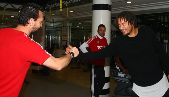 Beşiktaş'ın yeni transferi Jones açıklamalarda bulundu Beşiktaş'ın yeni transferi Jones açıklamalarda bulundu