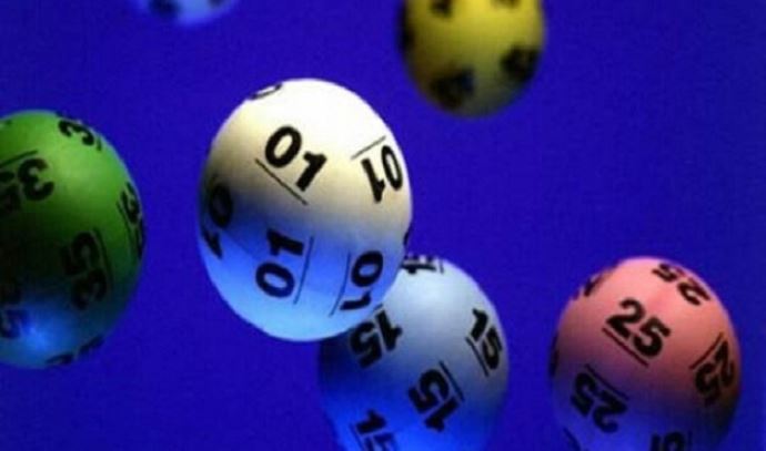 Sayısal Loto'da 6 bilen 1 kişiye 1,5 milyon TL Sayısal Loto'da 6 bilen 1 kişiye 1,5 milyon TL