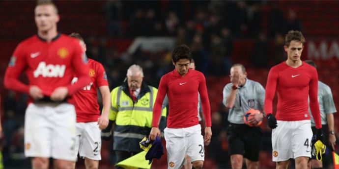 Manchester United son dakika golüyle elendi Manchester United son dakika golüyle elendi