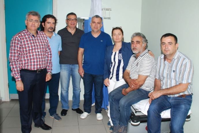 Adana'daki eylemlerde doktoru linçten hastaları kurtardı Adana'daki eylemlerde doktoru linçten hastaları kurtardı