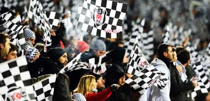 Beşiktaş taraftarı kara kara düşünüyor! Ankara'ya nasıl gidilecek? Beşiktaş taraftarı kara kara düşünüyor! Ankara'ya nasıl gidilecek?