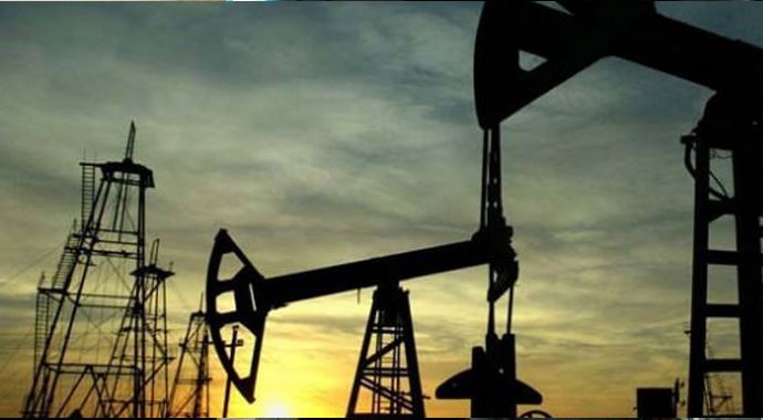 Petrol fiyatları 4 yılın dibinde Petrol fiyatları 4 yılın dibinde
