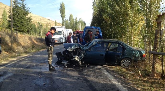 Şehide taziye yolunda trafik kazası 