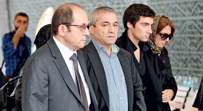 Cem Garipoğlu, çamaşır ipi ve poşeti kantinden almış... Cem Garipoğlu, çamaşır ipi ve poşeti kantinden almış...