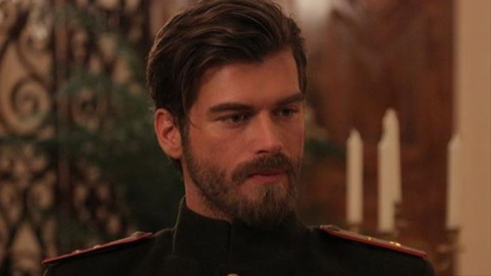 Kıvanç Tatlıtuğ ateş püskürdü! &#039;Mesleği bırakacağım&#039;