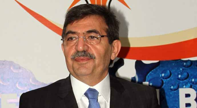 Bakan&#039;dan bursa ekonomisine övgü 
