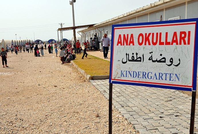 Şanlıurfa&#039;da Suriyeli çocuklar için ders zili çaldı